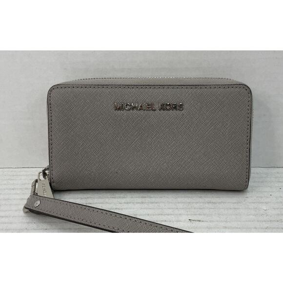 Michael Kors Handbags - Michael Kors Jet Set Travel wristlet wallet grey Saffiano leather NWOT